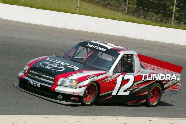 Photo of Toyota tundra with number twelve