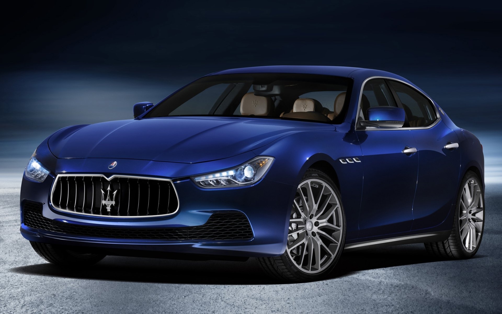 maserati ghibli maserati ghibli niebieski przód