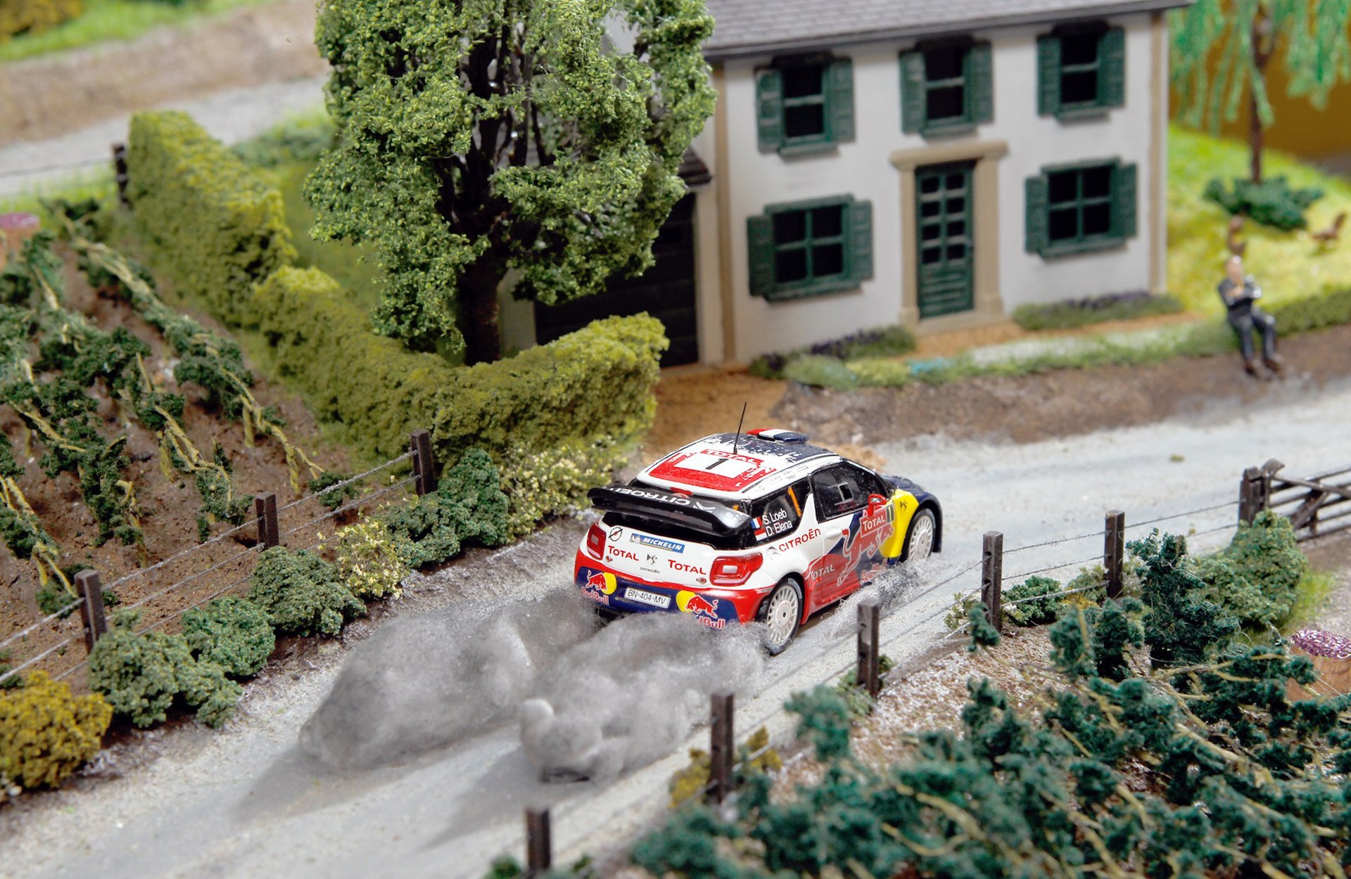 citroen ds3 wrc diorama makieta rajd sebastian loeb dom model samochód budynek