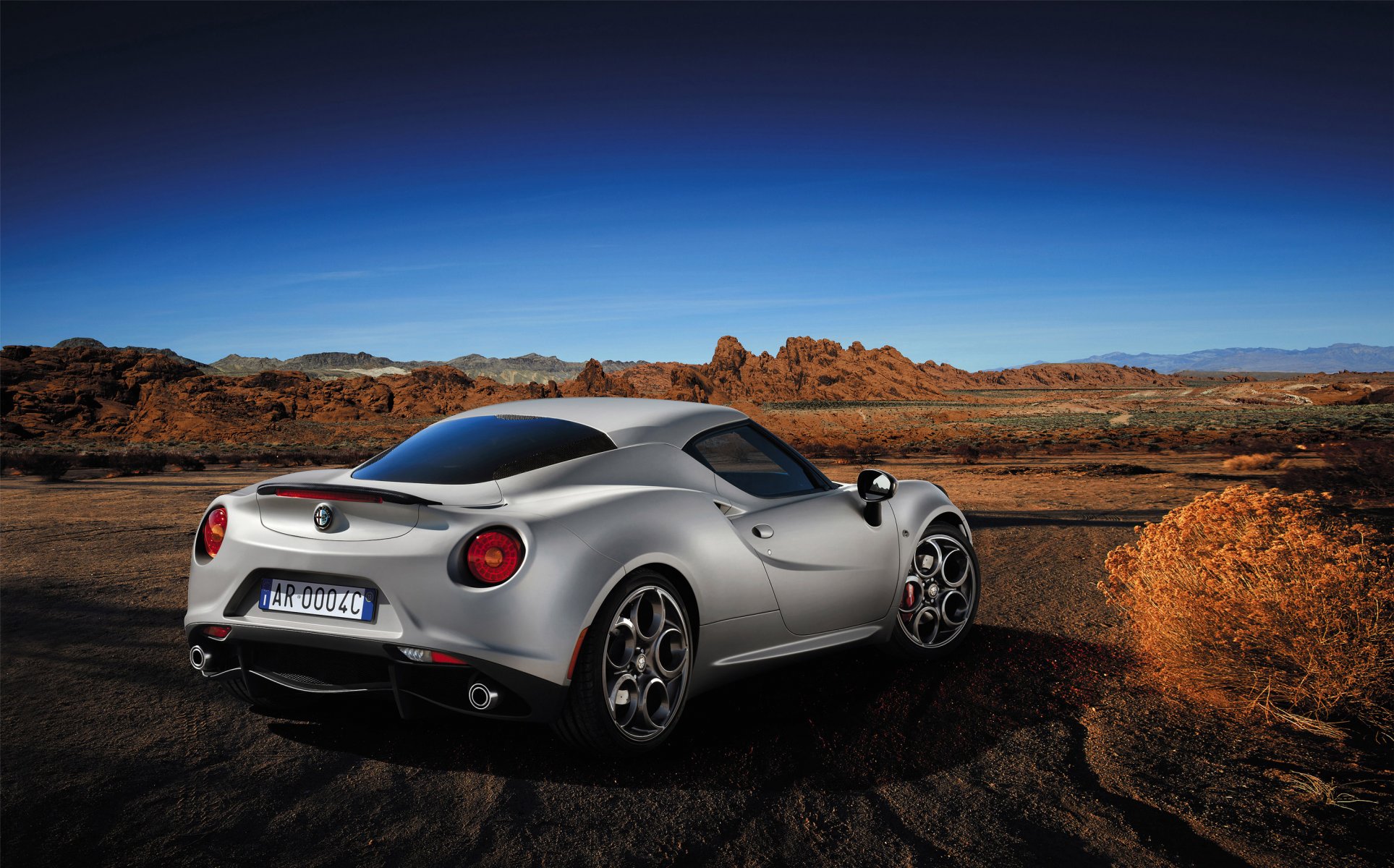 alfa romeo 4c edizione di lancio auto carta da parati macchina