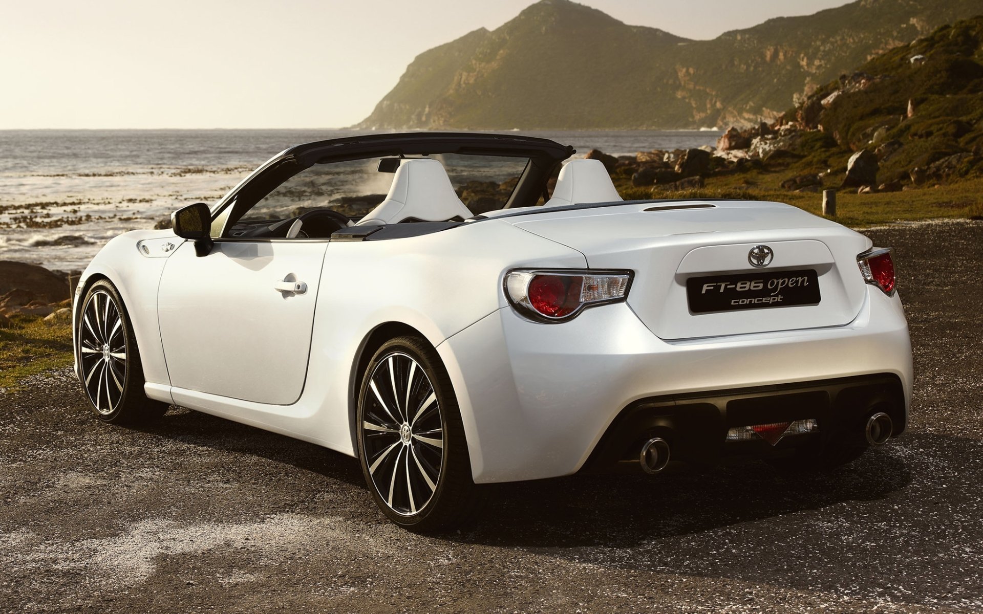 toyota ft-86 aperto concetto toyota convertibile riva vista posteriore