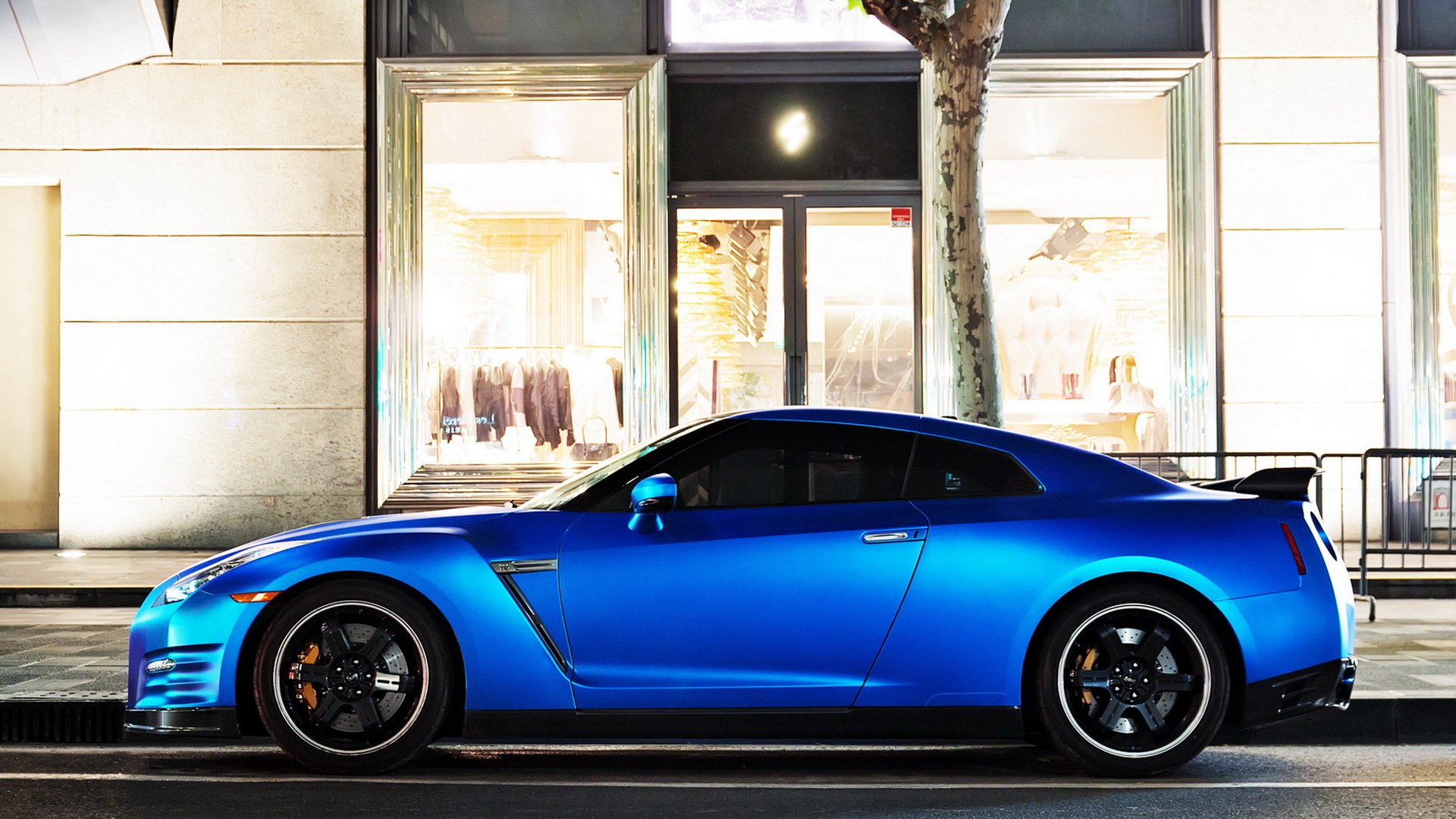 nissan gtr blue sportcar