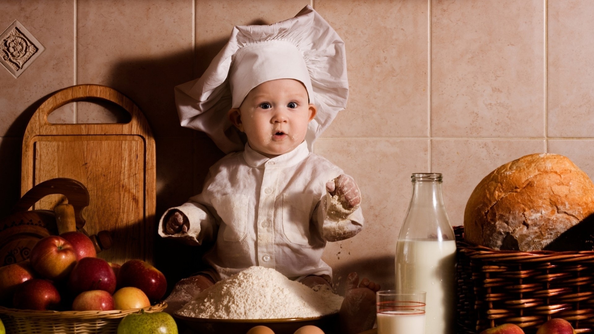 sorpresa cocinero niño pan leche cestas vidrio bebé harina botella manzanas huevos