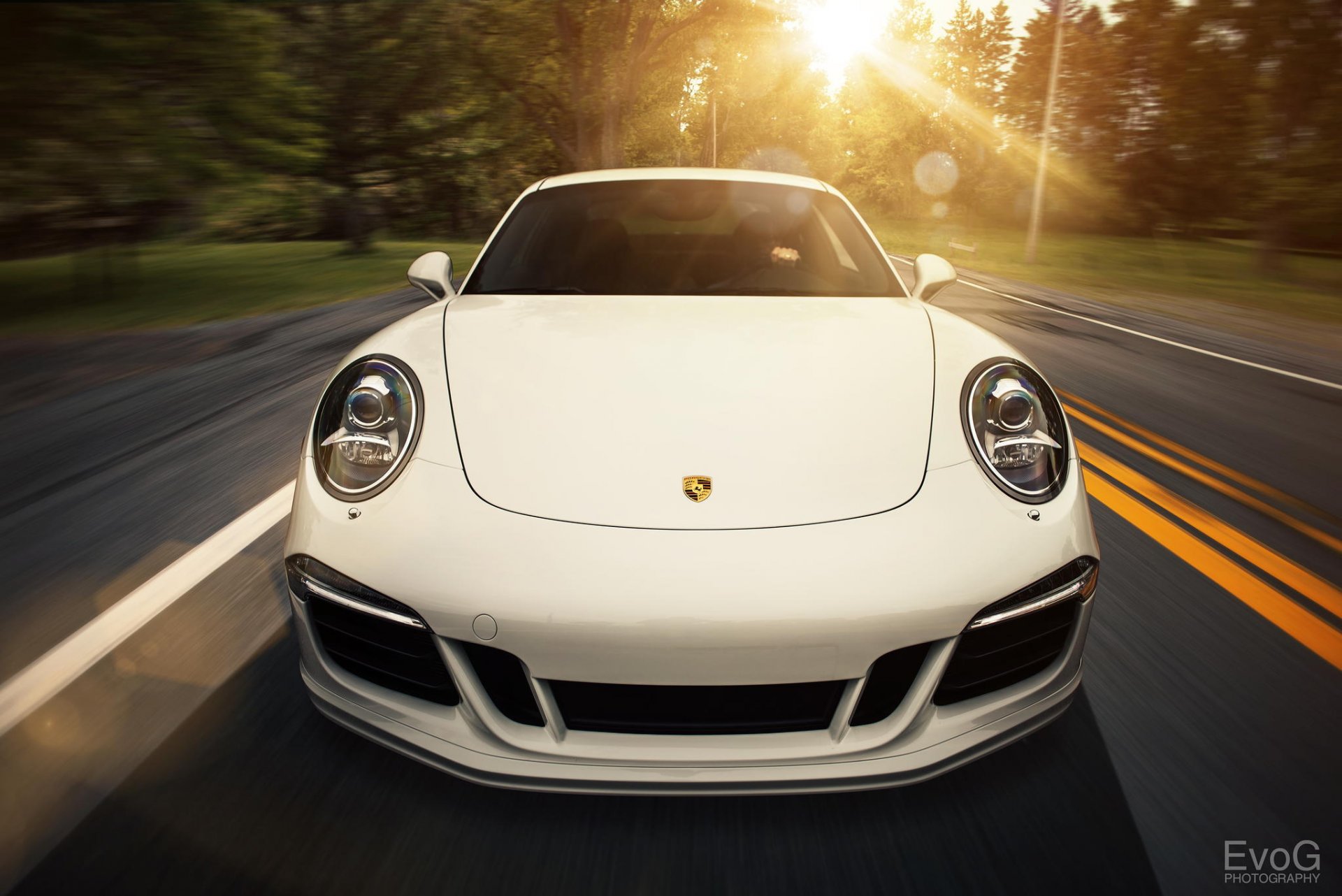 porsche 911 carrera 4s blanc evano gucciardo porsche éblouissement