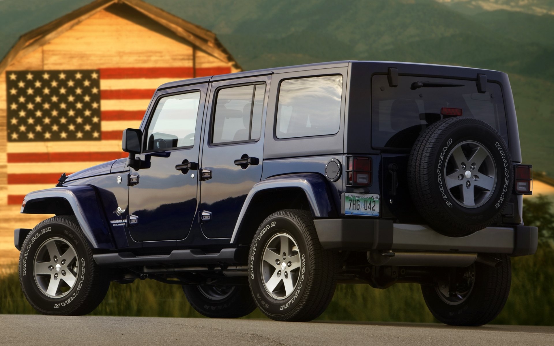 jeep wrangler unbegrenzt freiheit rangler anonymisiert suv rückansicht amerikanische flagge