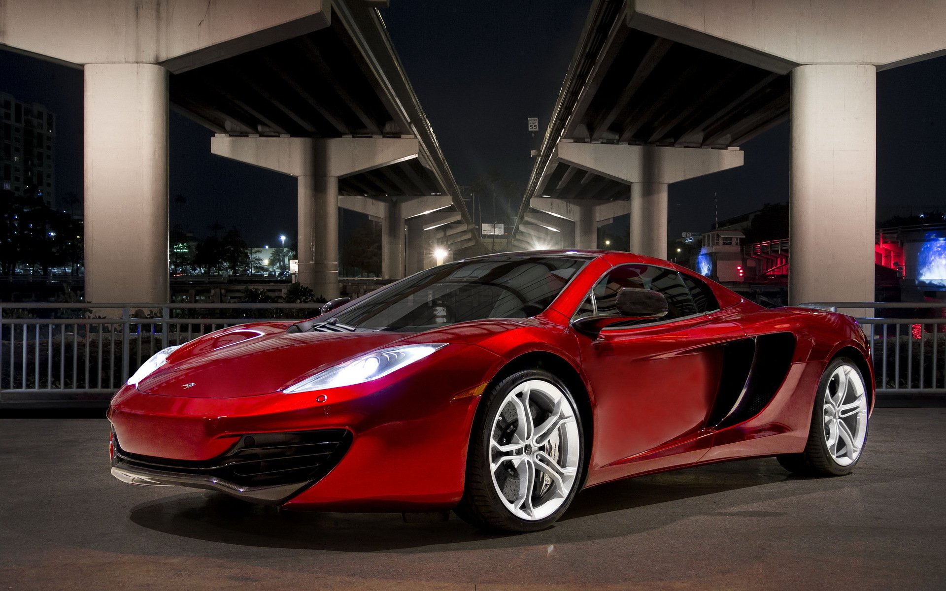 mclaren mp4-12c supercar