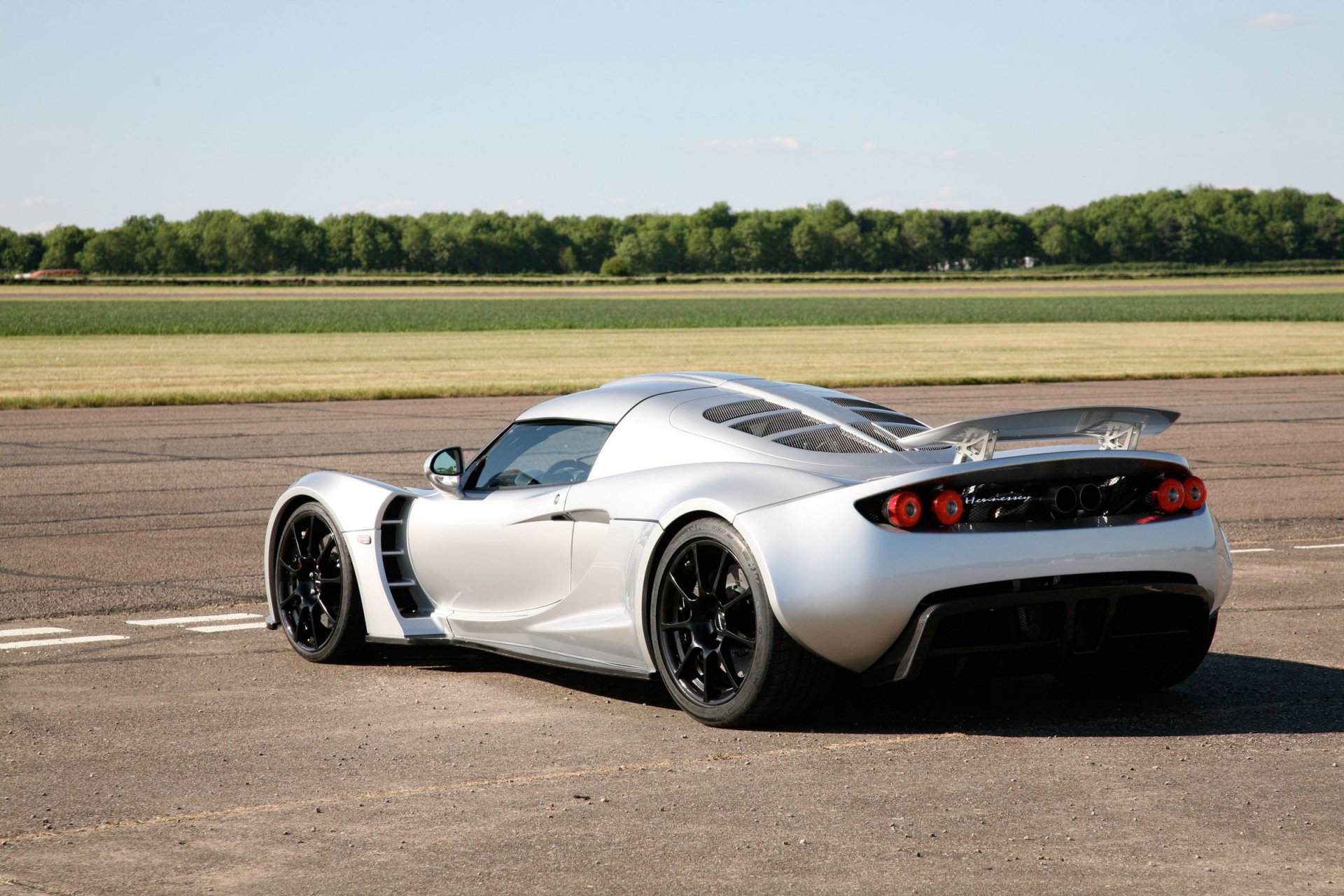 hennessey venom gt vehicles back of machine sky day