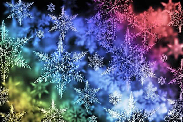 Snowflake crystals in spectral radiation