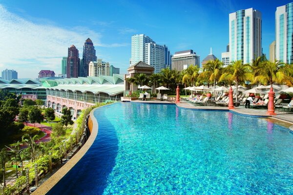 Magnífica piscina en Kuala Lumpur Malasia