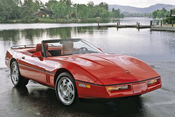 Convertible corvette red