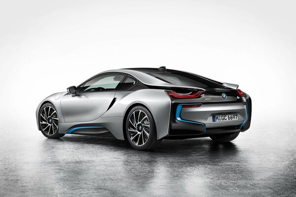 Die Anmut der Autolinien des BMW i8 2015