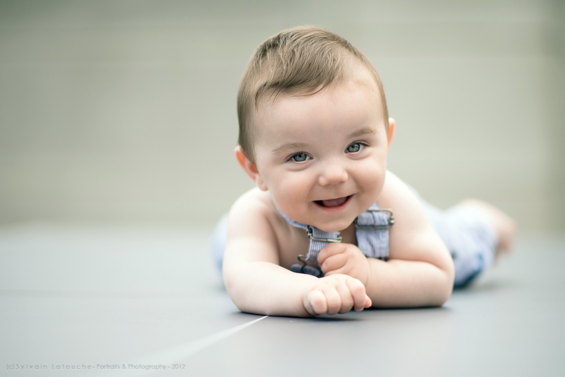 niño pequeño estado de ánimo