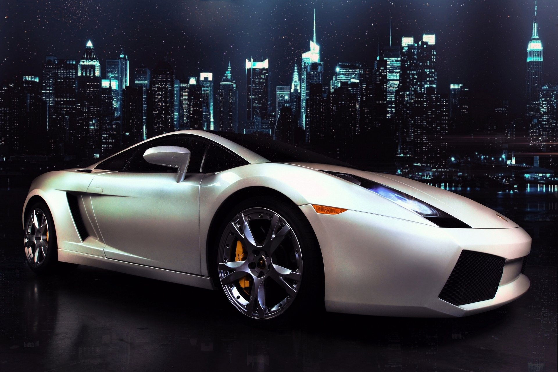 lamborghini gallardo town night