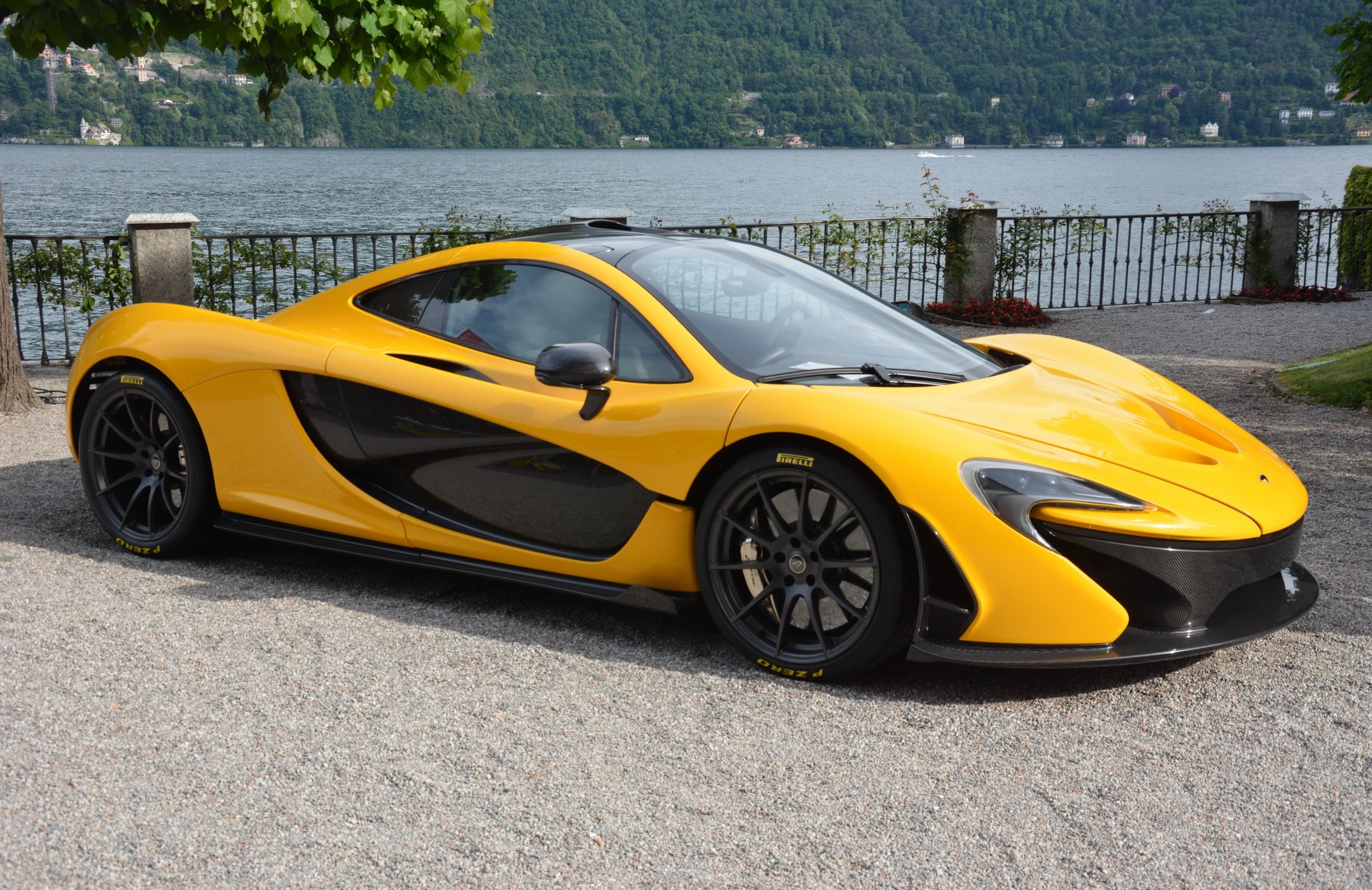 mclaren p1 supercar