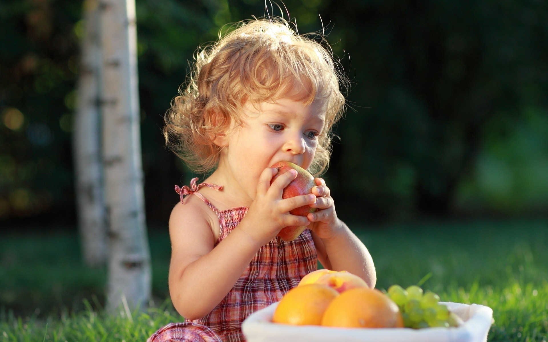 apple mood summer girl