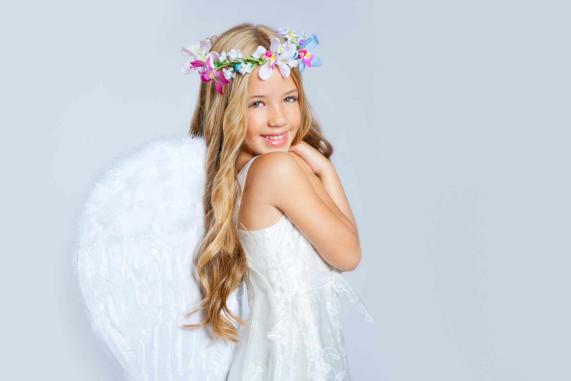 ailes fille ange couronne