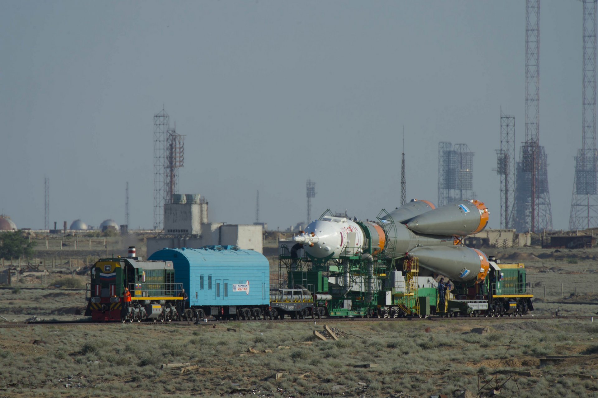 union tma-13m baikonur raumfahrt schiff zug lieferung rakete