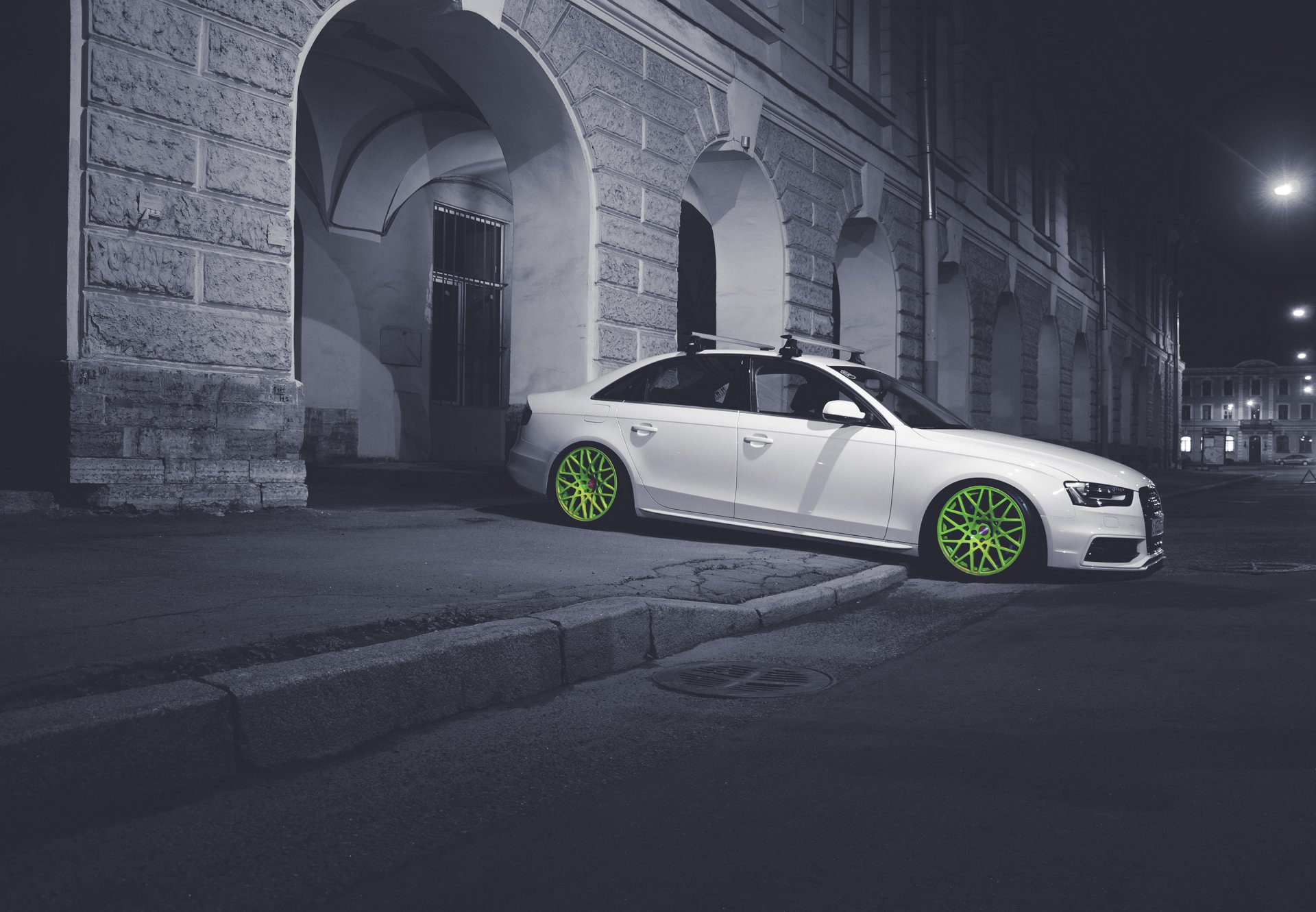 audi a4 s-line position spb audi. saint-pétersbourg soirée