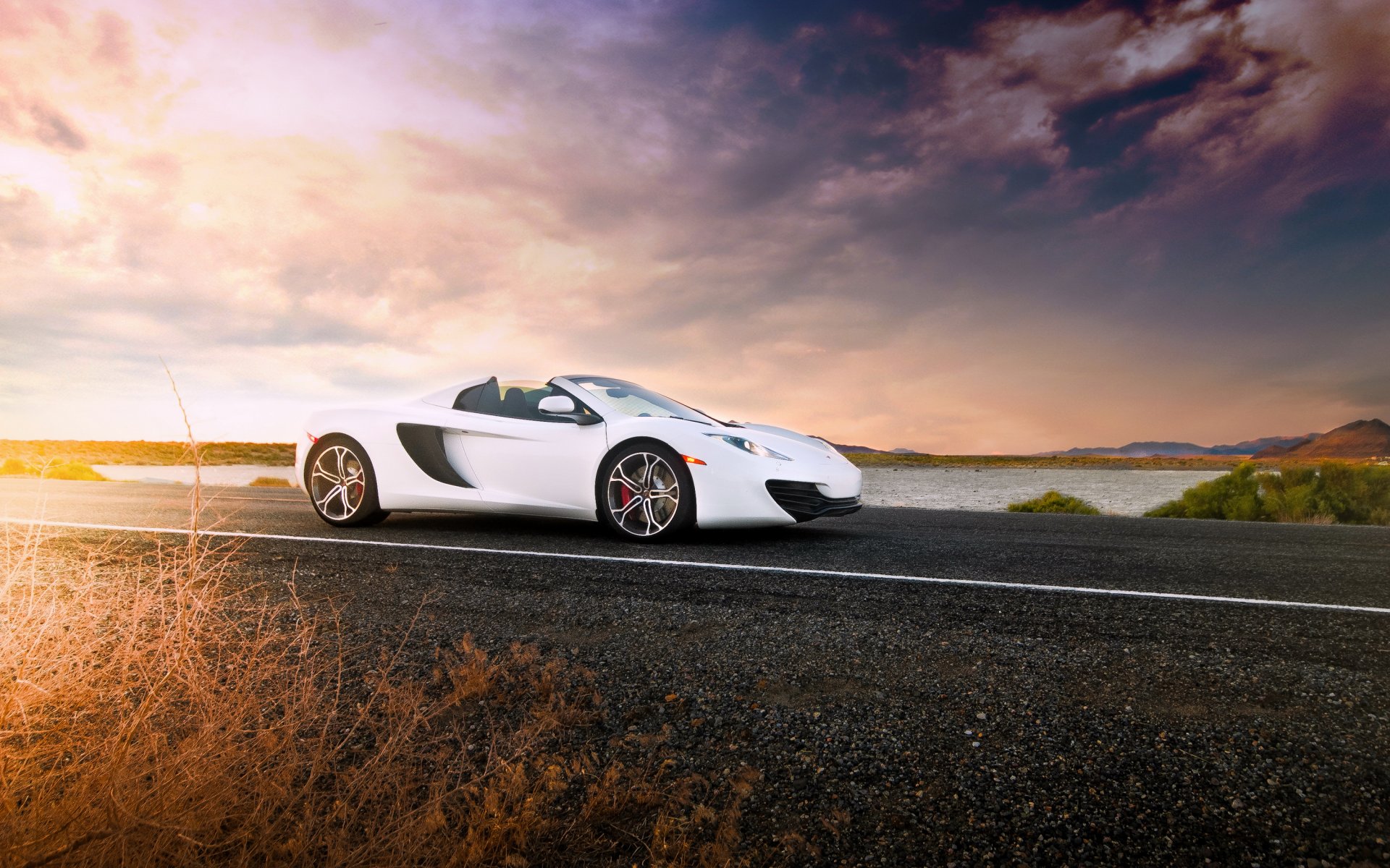 mclaren mp4-12c паук суперкар макларен