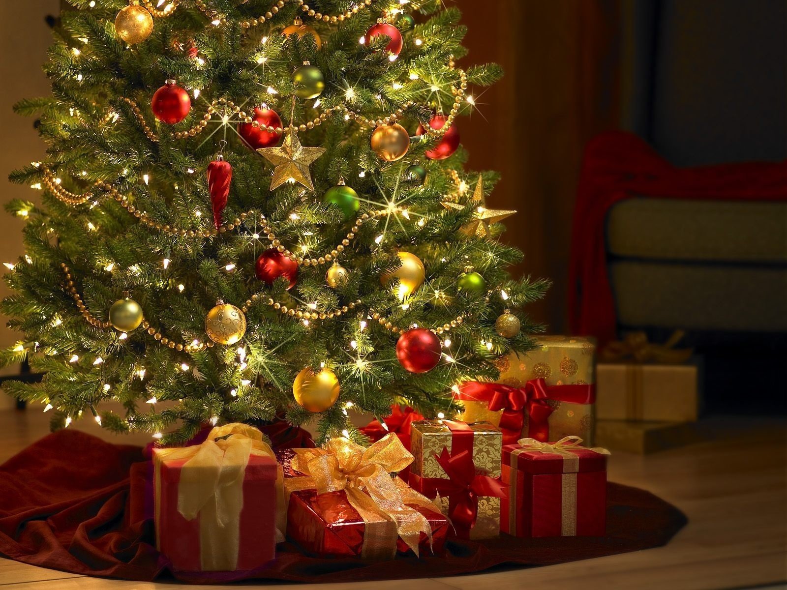 albero di natale regali
