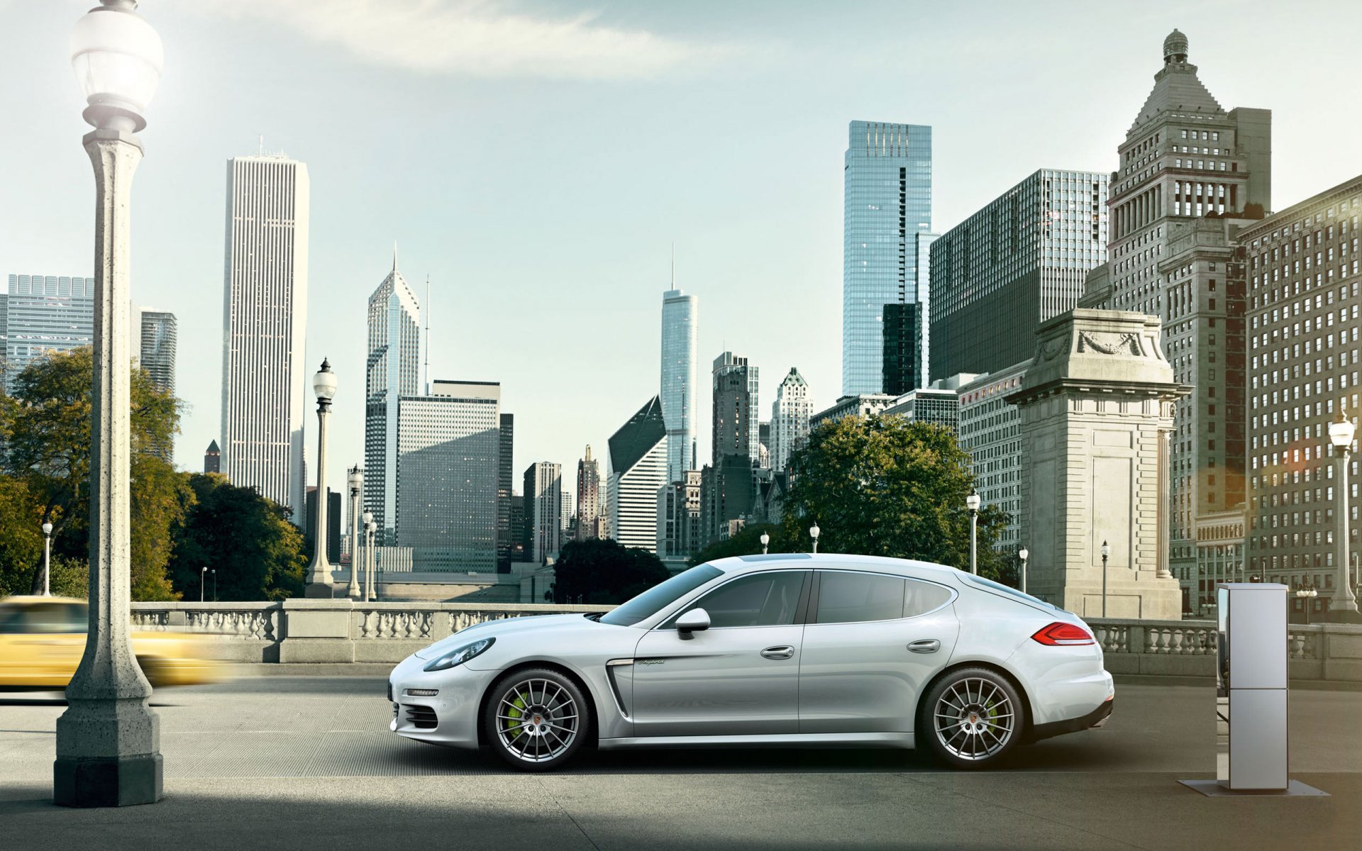 porsche panamera e-hybrid auto weiß stadt tag seitenansicht auto porsche