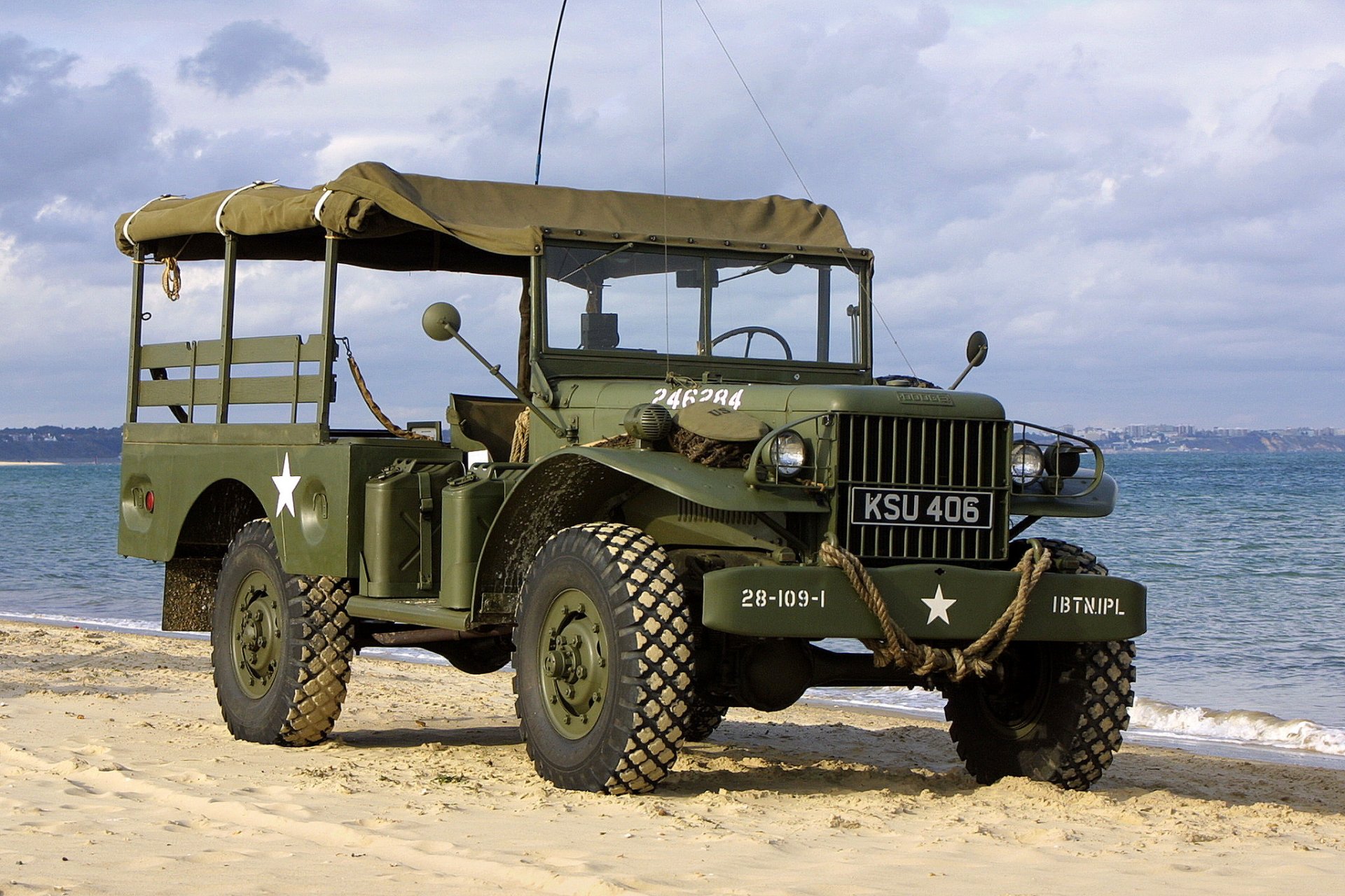 dodge wc52 armee auto erhöht durchgängigkeit zeiten zweiter weltkrieg krieg