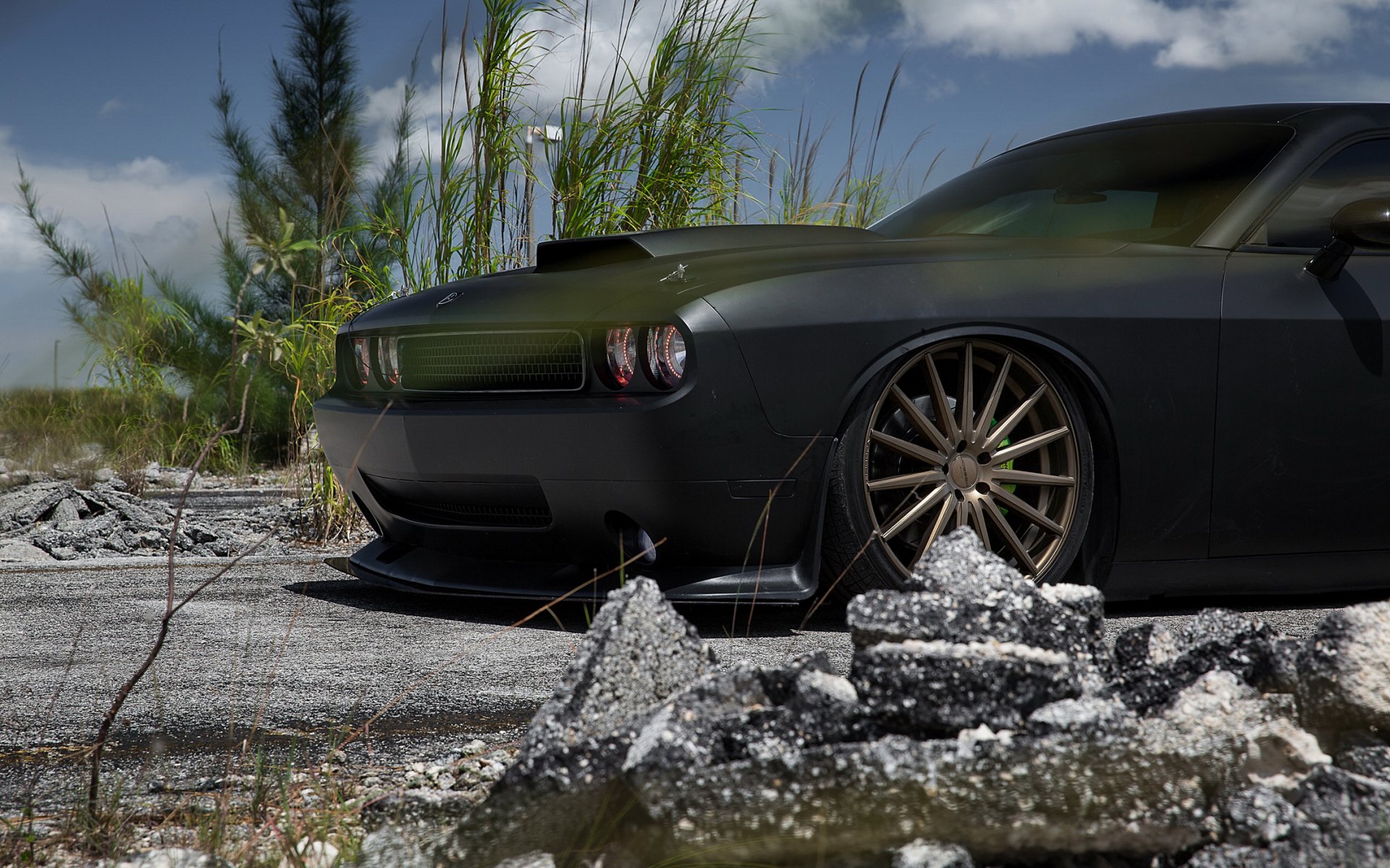 dodge challenger srt8 samochód auto czarny matowy tuning