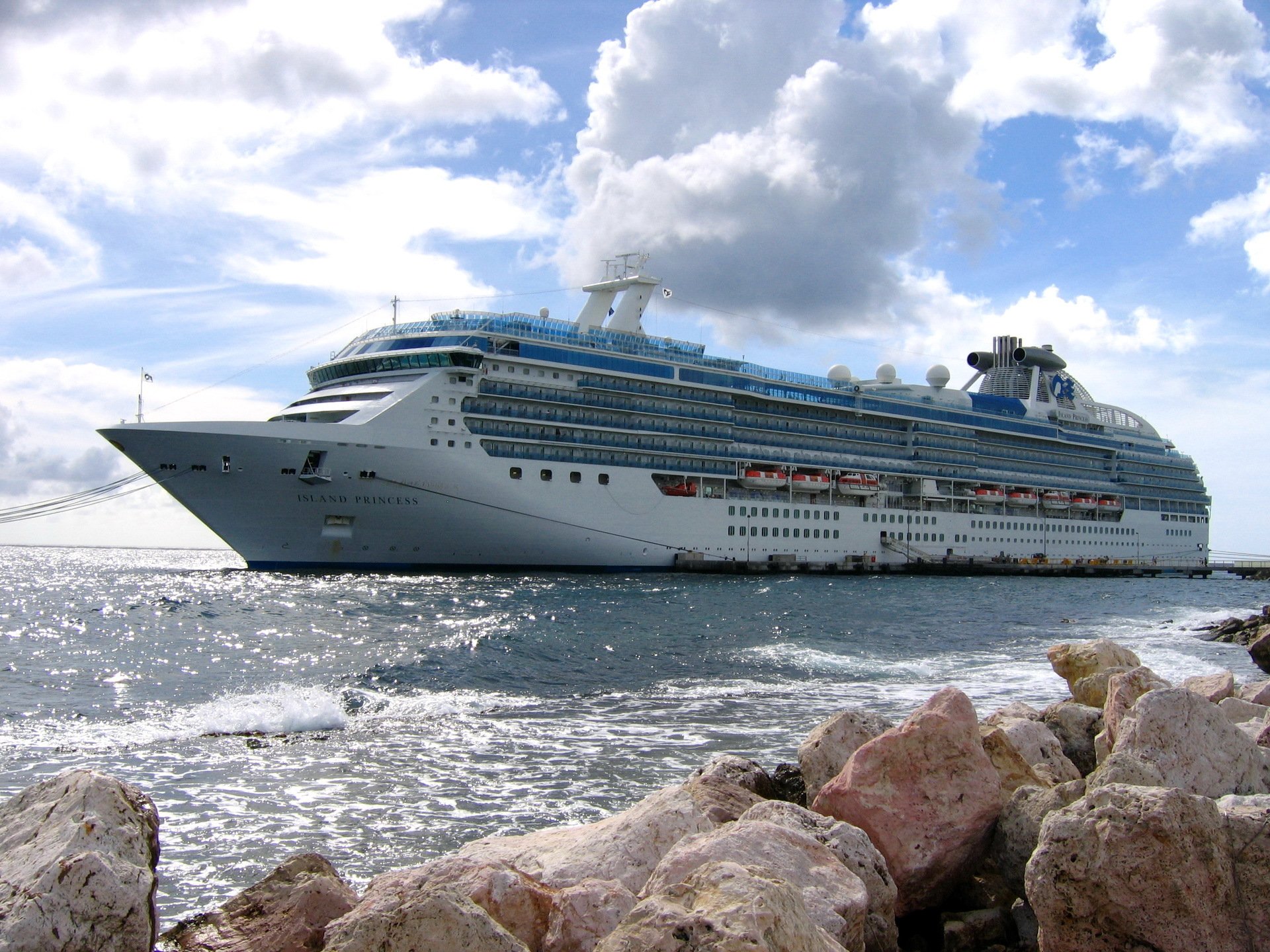 schiff kreuzfahrtschiff prinzessinnen der insel 5 foto