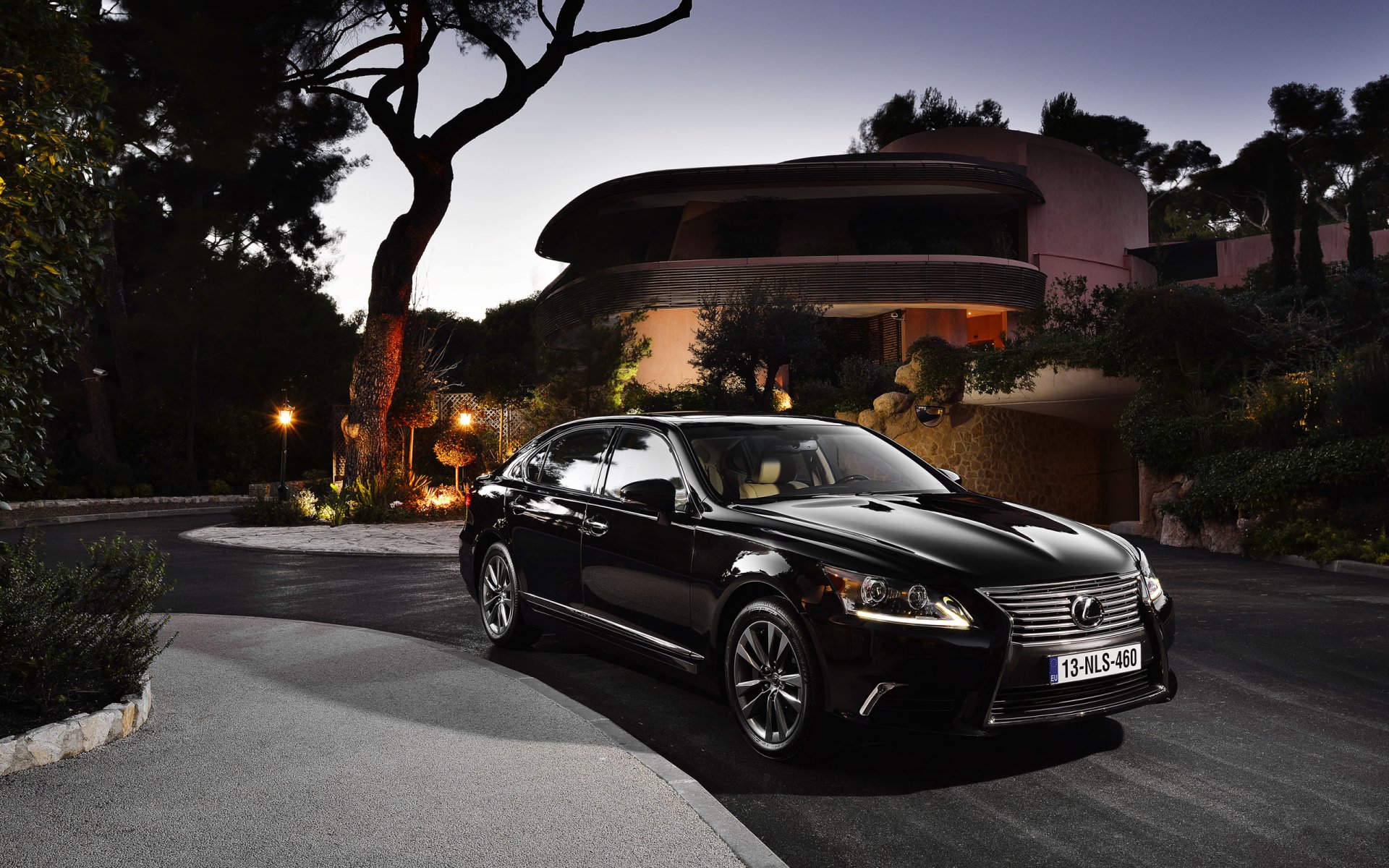 lexus ls-ue lexus auto noir berline voiture soirée maison