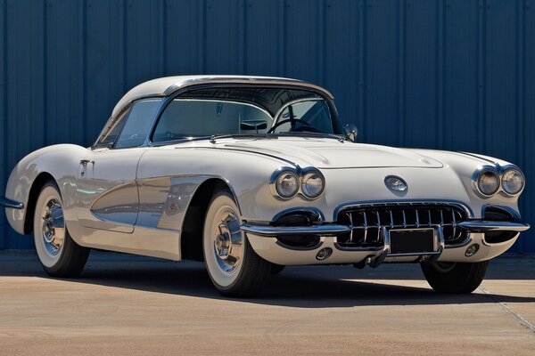 Ancienne Chevrolet restaurée de la fin des années 50