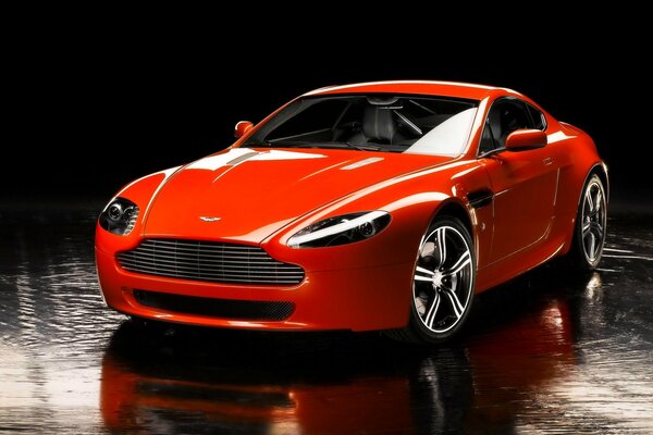 Auto d epoca aston martin v8