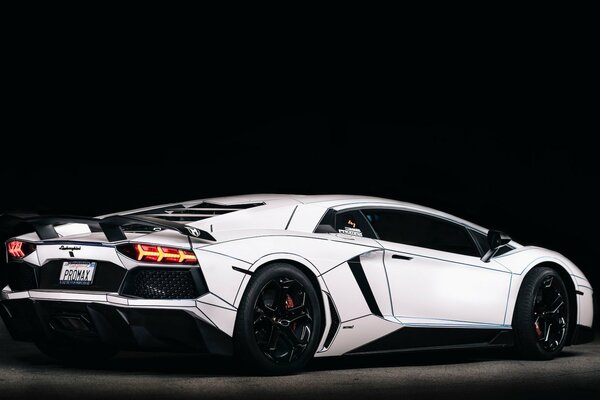 The white car in the back looks great