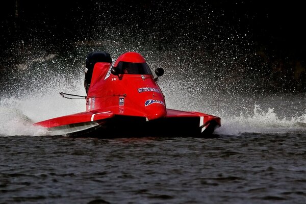 Jet de levage rapide sur l eau