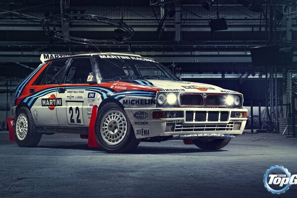 Rennwagen in der Tiefgarage