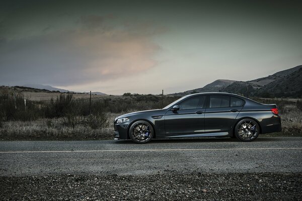 Der schwarze BMW war und ist immer ein sehr cooler