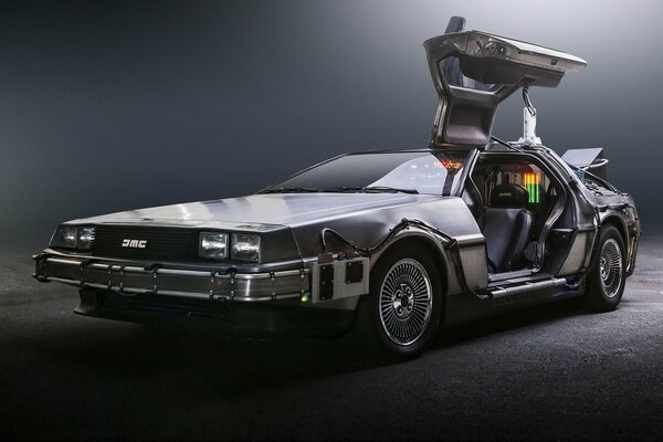La machine du film retour vers le futur
