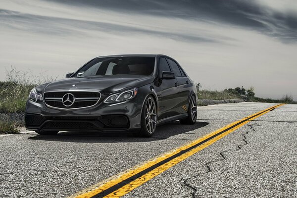 Black Premium mercedes-benz e63 car
