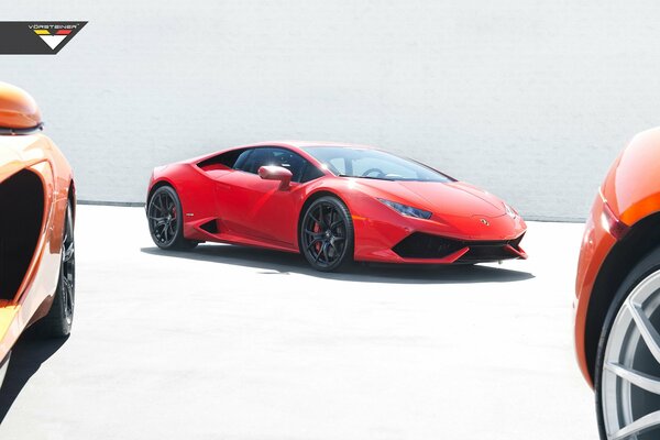 Крутая Красная спортивная Lamborghini