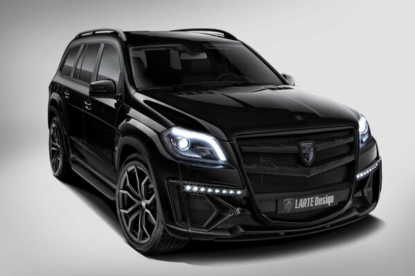Cristal negro de Mercedes con los faros incluidos