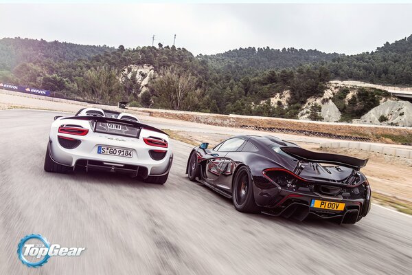 McLaren und Porsche mit Top-Gira-Geschwindigkeit