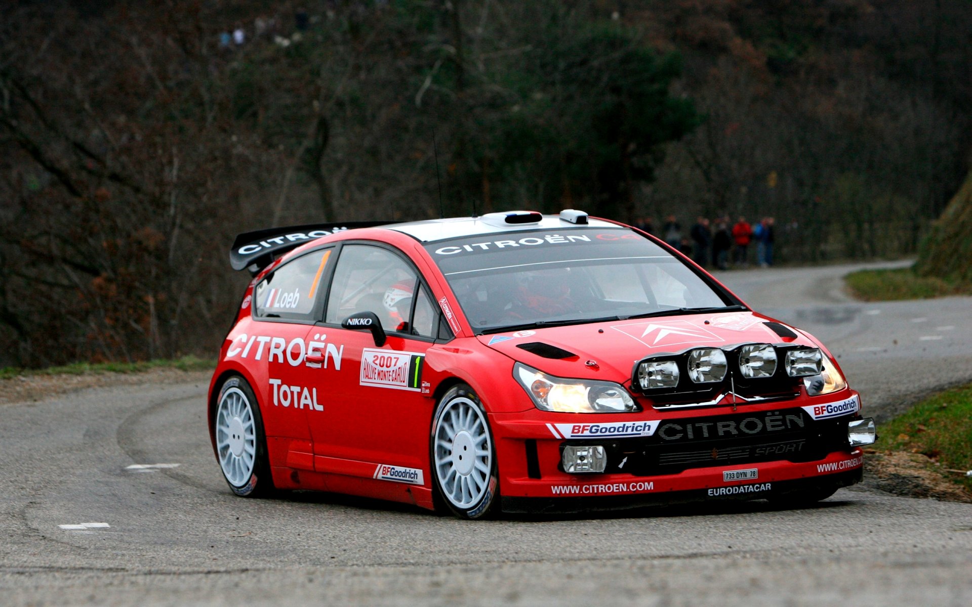 citroen c4 rallye cmr rallye auto voiture sébastien loeb red bull sport citroen rouge phares route asphalte