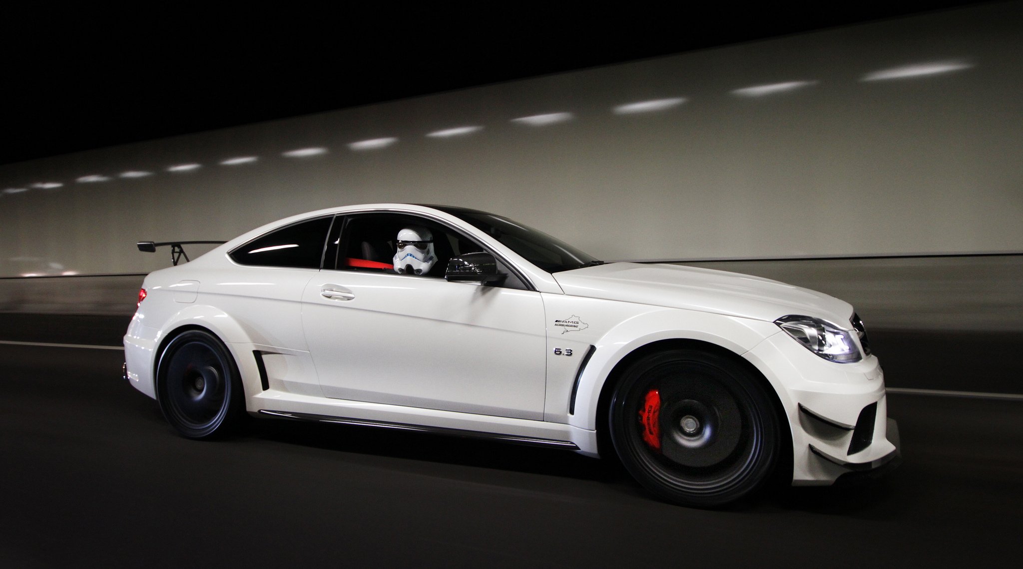 mercedes c63 amg black series белый мерседес с63 амг