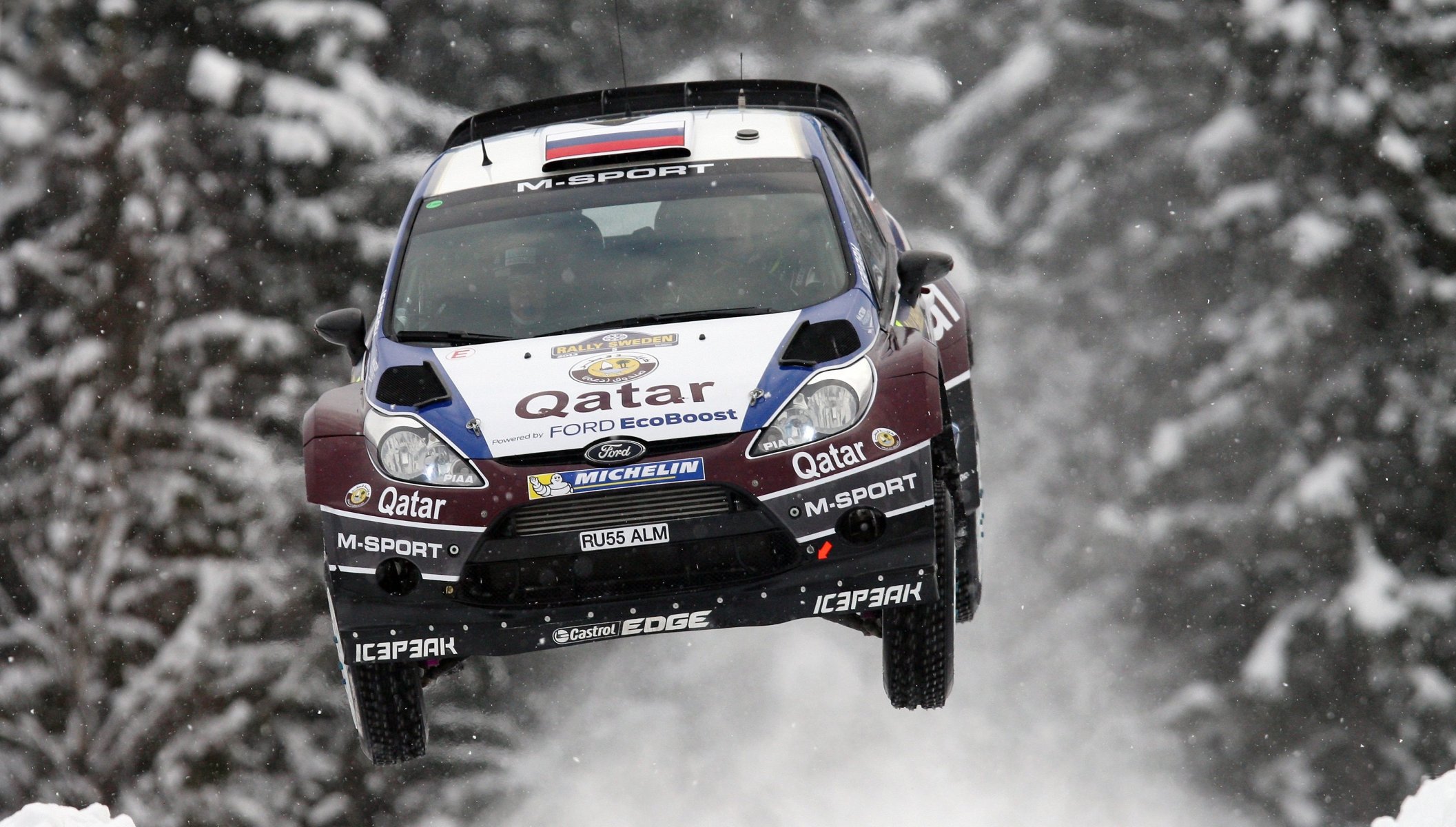 ford fiesta rally wrc evgeny novikov volo in aria inverno neve foresta auto concorrenza