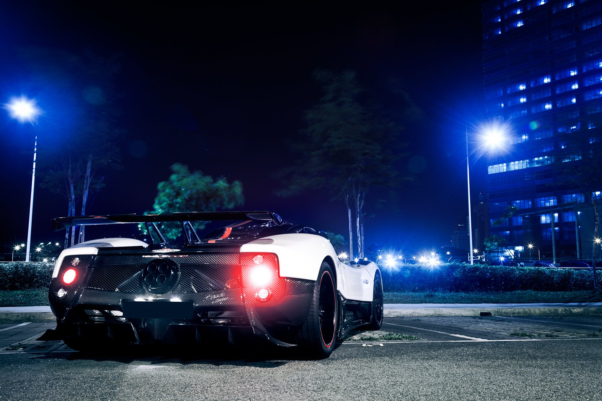 pagani zonda cinque trasero ciudad noche luces singapur