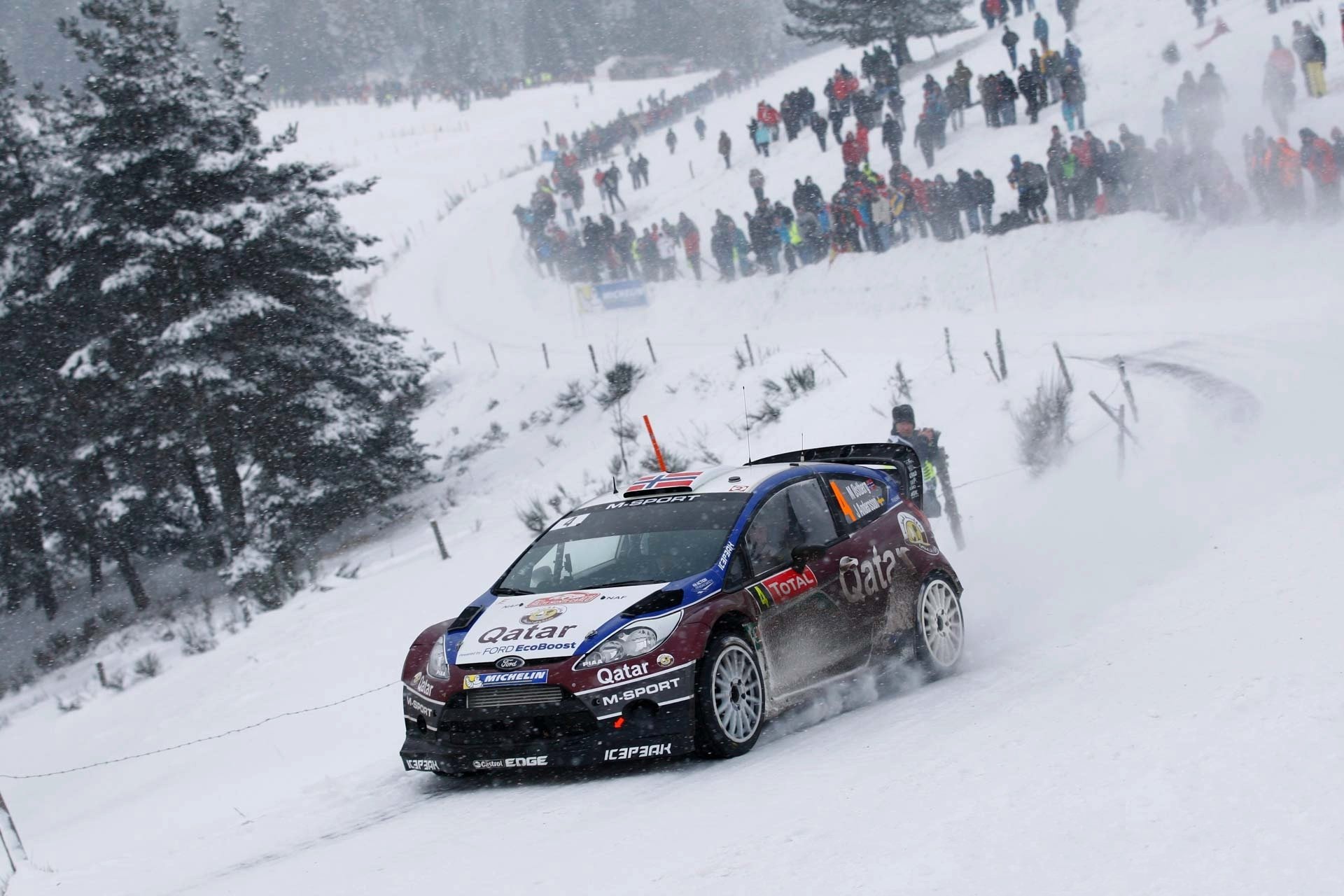 ford fiesta rajd wrc fani zima śnieg wyścig