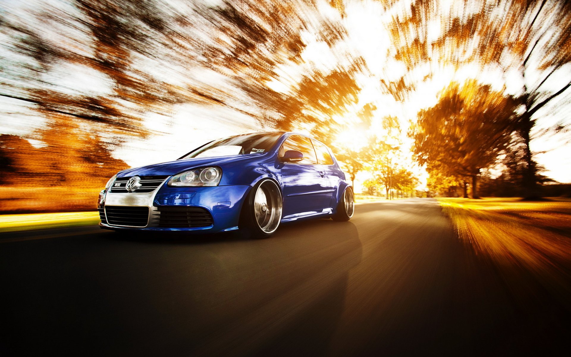 volkswagen golf en mouvement automne route tuning volkswagen golf r32