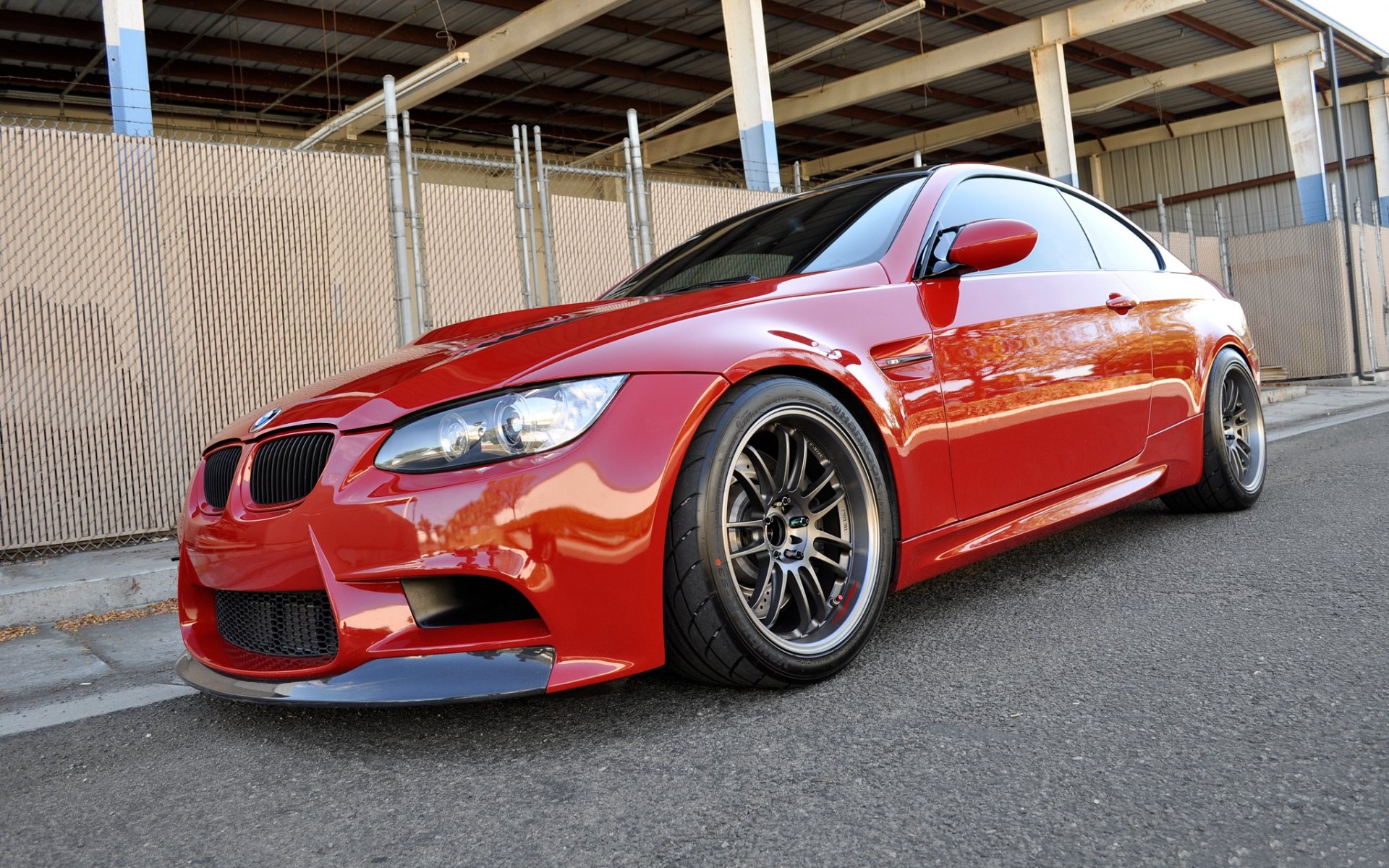 bmw m3 e92 rojo vorsteiner lobo bmw rojo vista lateral barandilla oprah toldo