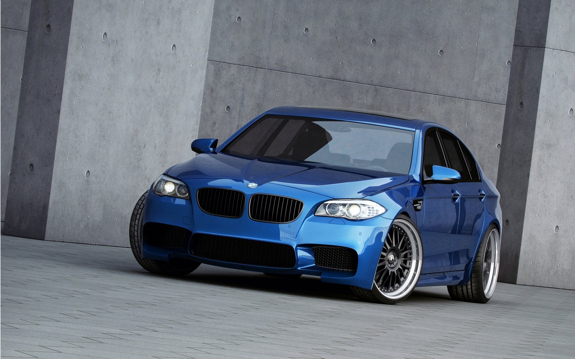 bmw m5 f10 blu nero ruote bmw colorato cerchi faro di luce