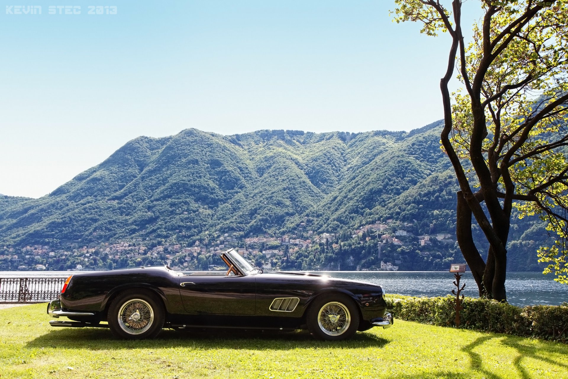 ferrari 250 gt swb kalifornia 1961 klasyczny retro drewno trawnik góry como lombardia włochy jezioro como