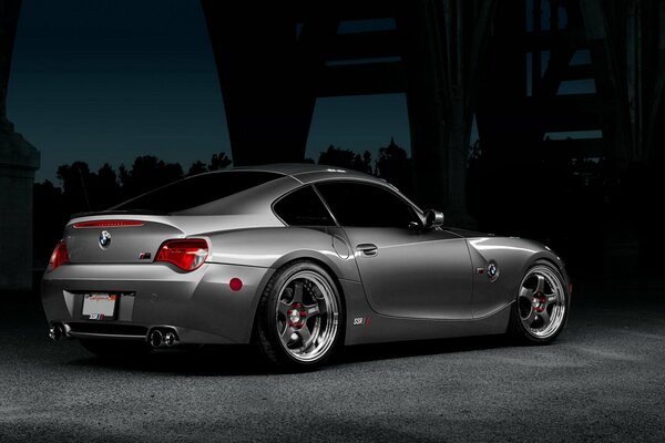 Tuned bmw z4 roadster nothing superfluous